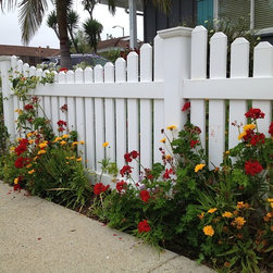 3-4' Scalloped Picket - Products