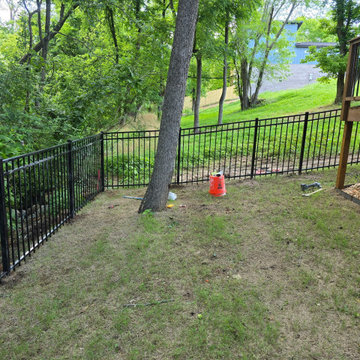Sloped Yard Aluminum Fencing - Downtown Rogers