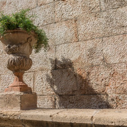Limestone Planters - Outdoor Pots And Planters