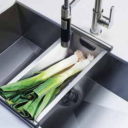 Julien Kitchen - Kitchen Fixtures