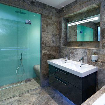 Abacus Glacier Shower