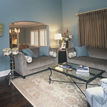 Traditional Living Room