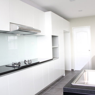 Big Beautiful IKitchen with Big Island in a House!