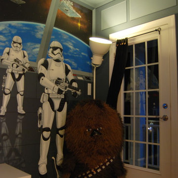Star Wars: The Force Awakens Murals in a bedroom by Tom Taylor of Mural Art LLC