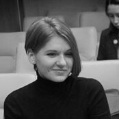 Юлия Любаковаs foto