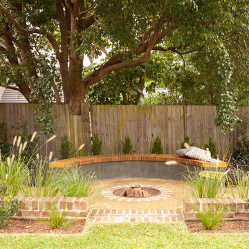 Epping family entertainer - bespoke curved seating