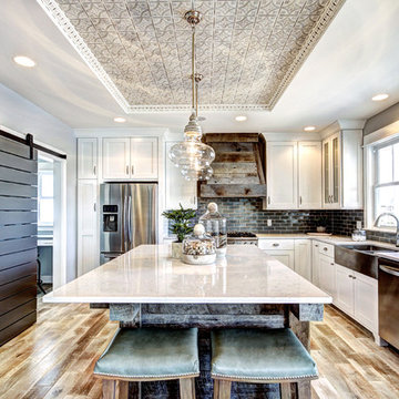 VIS: Hudsonville Contemporary Coastal