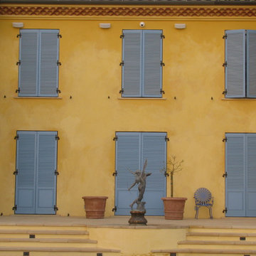 OJAI, French Riviera style, Lime wash paint.