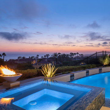 COASTAL CONTEMPORARY POOL AND SPA