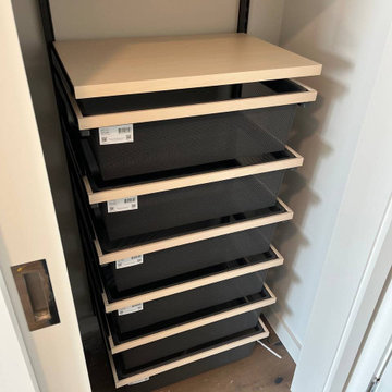 Storage system by the Elfa brand