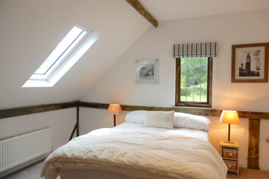 Photo of a country bedroom in Surrey.