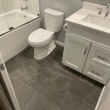 Fairfax - Hall Bathroom w/Tub