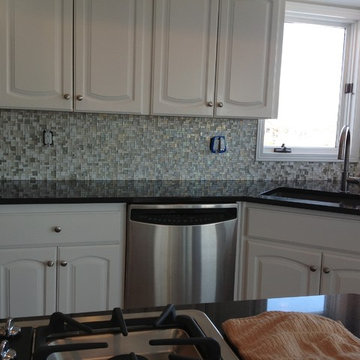 Random Modular Glass Back Splash