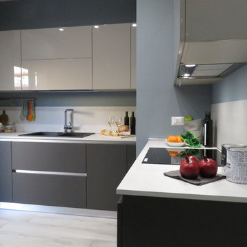 Catania-80 mq in centro: ristrutturati e COLORATI