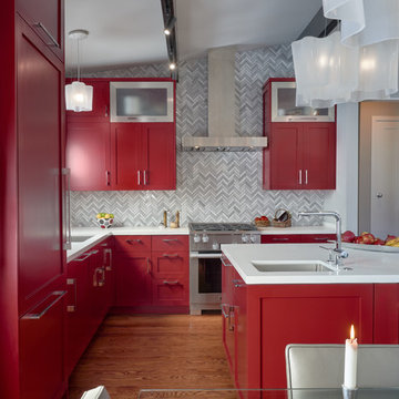 Mid-Century Kitchen - RED Again!