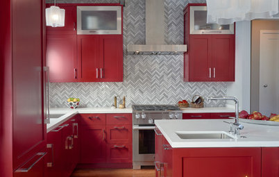 Kitchen of the Week: Red Cabinets Wow in a Midcentury Modern Home