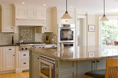 Example of a classic kitchen design in Other
