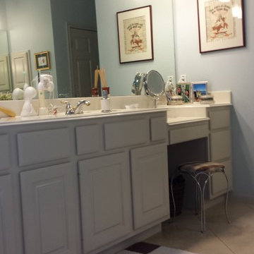 Cedar Park Interior Paint - Master Bath Cabinetry in Accessible Beige SW7036