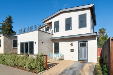 Modern exterior home idea in San Francisco