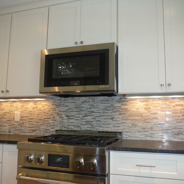 Linear Marble Back Splash
