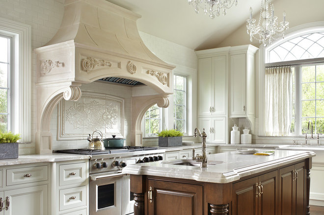 Traditional Kitchen by Ribbon & Reed Cabinetry