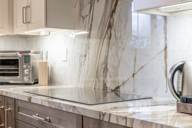 Kitchen - modern kitchen idea in San Francisco