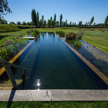 Watelle – Natural Pool in a Historic Garden