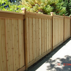 Overlapped Picture Frame Cedar Fence - Home Fencing And Gates