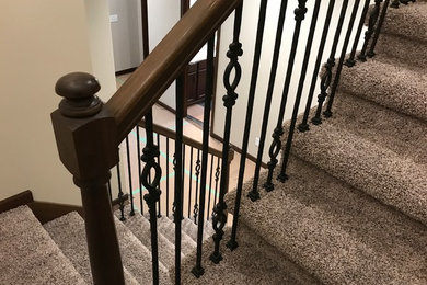 Staircase - farmhouse staircase idea in Chicago