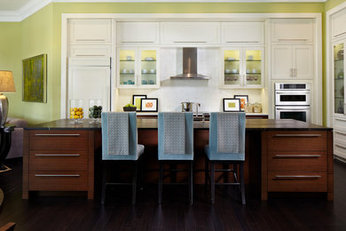 Inspiration for a modern kitchen remodel in Phoenix