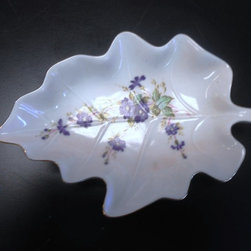 China, Plates & Place Settings - Products