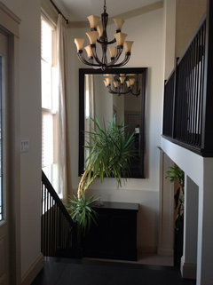 Decor ideas needed split level entrance foyer | Houzz Forum
