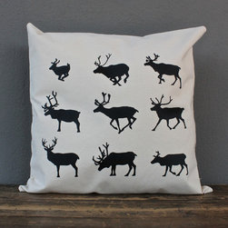 rudolf&rsquo;s team pillow - Decorative Pillows