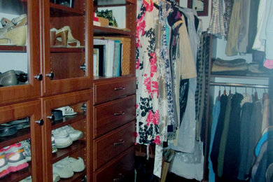 Elegant closet photo in New York