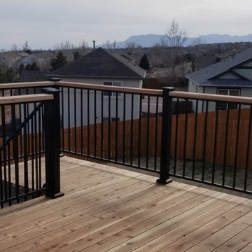 Steel Deck Railing with Side Mounted Drink Cap