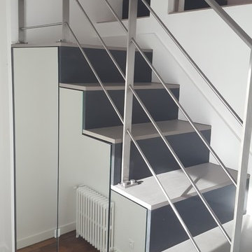 Escalier avec placards intégrés