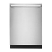 Fridge/washer/Laundry