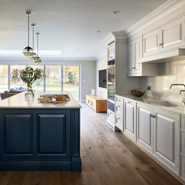 High Wycombe - An open plan traditional in-frame kitchen