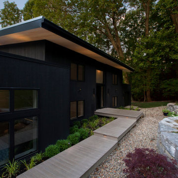 Lakeside Modern Lodge