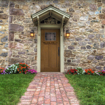 Masonite Marco glass blends simple forms and artistic touches to add authentic C