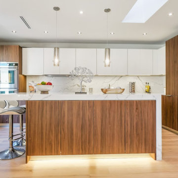 BauBox Exquisite Designs - Plank Walnut & Lo Glo White