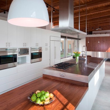 Cornelia Loft