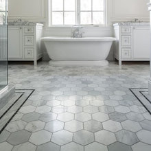 Silver Birch - Master Bathroom (Bathtub & Vanity Integrated)