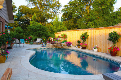 Inspiration for a timeless pool remodel in Little Rock