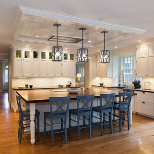 Addition to majestic 1914 colonial home