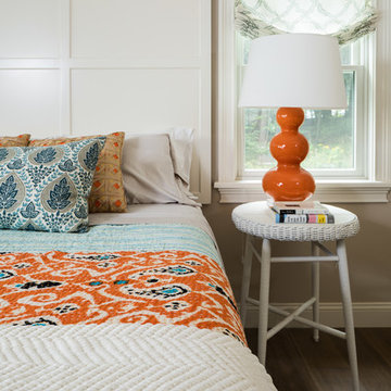 Urban Cottage Lakeside Home