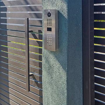 Privacy and Beauty with "DoorBird" Entrance