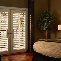Hunter Douglas Palm Beach&trade; Polysatin Shutters - Window Blinds