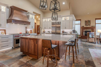 Kitchen - kitchen idea in Denver