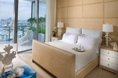 Bedroom - contemporary bedroom idea in Miami